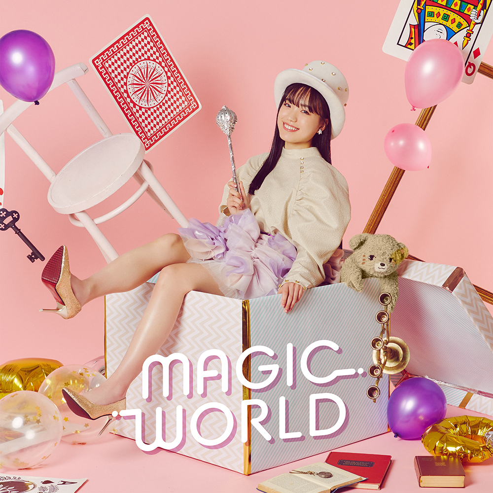 伊藤千由李「MagicWorld」ジャケット/ツアーロゴデザインの制作物画像